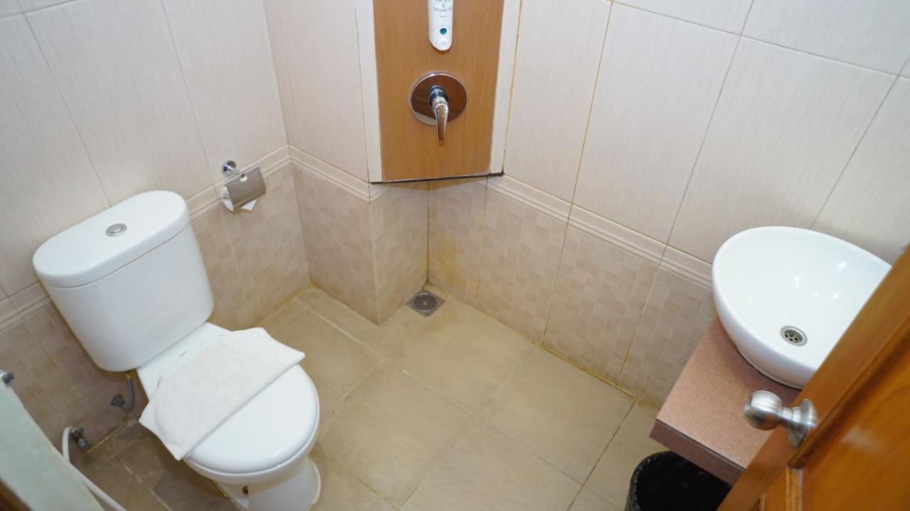 Syailendra Hotel Syariah جيبارا المظهر الخارجي الصورة