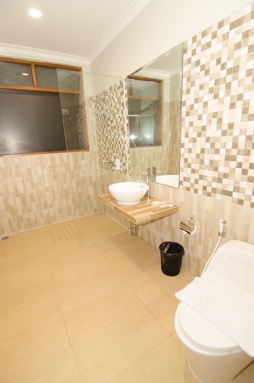 Syailendra Hotel Syariah جيبارا المظهر الخارجي الصورة