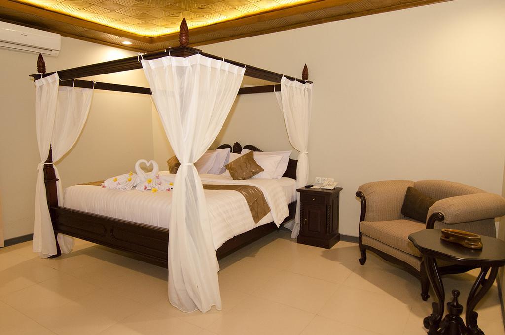 Syailendra Hotel Syariah جيبارا الغرفة الصورة